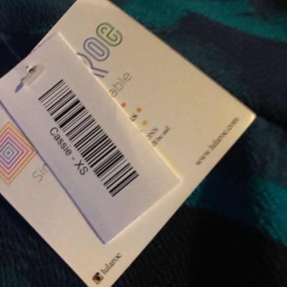 Xs lularoe cassie pencil skirt - Picture 4 of 4